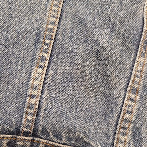 Vintage Levi's 80's Trucker Jacket - Picture 15 of 16